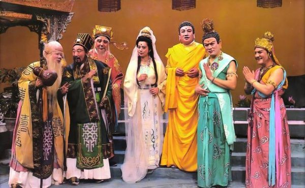 武汉股票配资公司 镇元子为何送唐僧人参果？白骨精给出答案，终于明白了